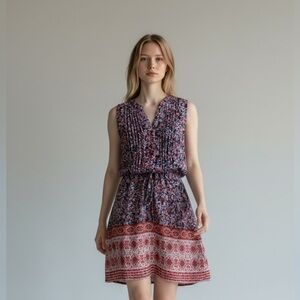 GAP dress, size Small, ted blue floral, tie waist ,blouson bodice, geometric hem